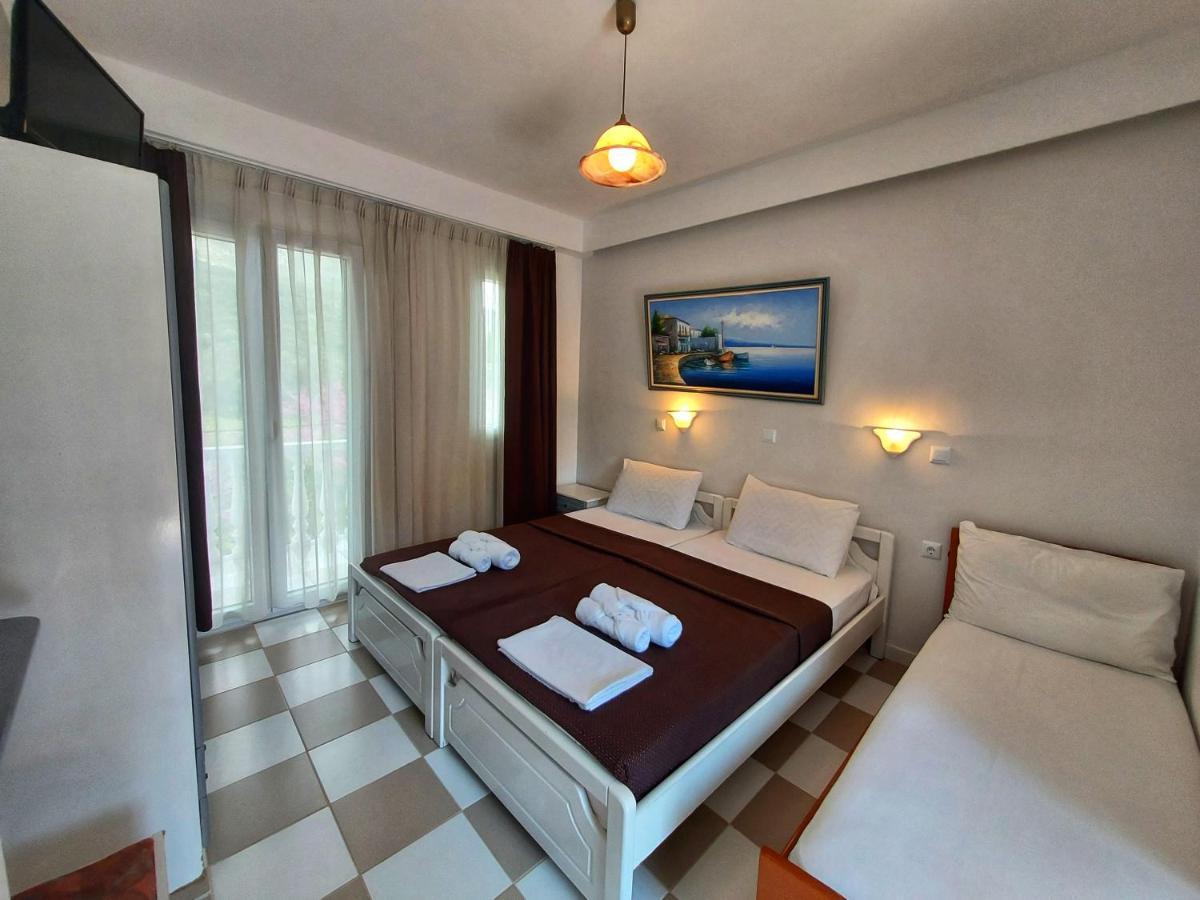 Calma Studios Parga Luaran gambar